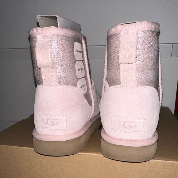 UGG minis - Picture 4 of 4